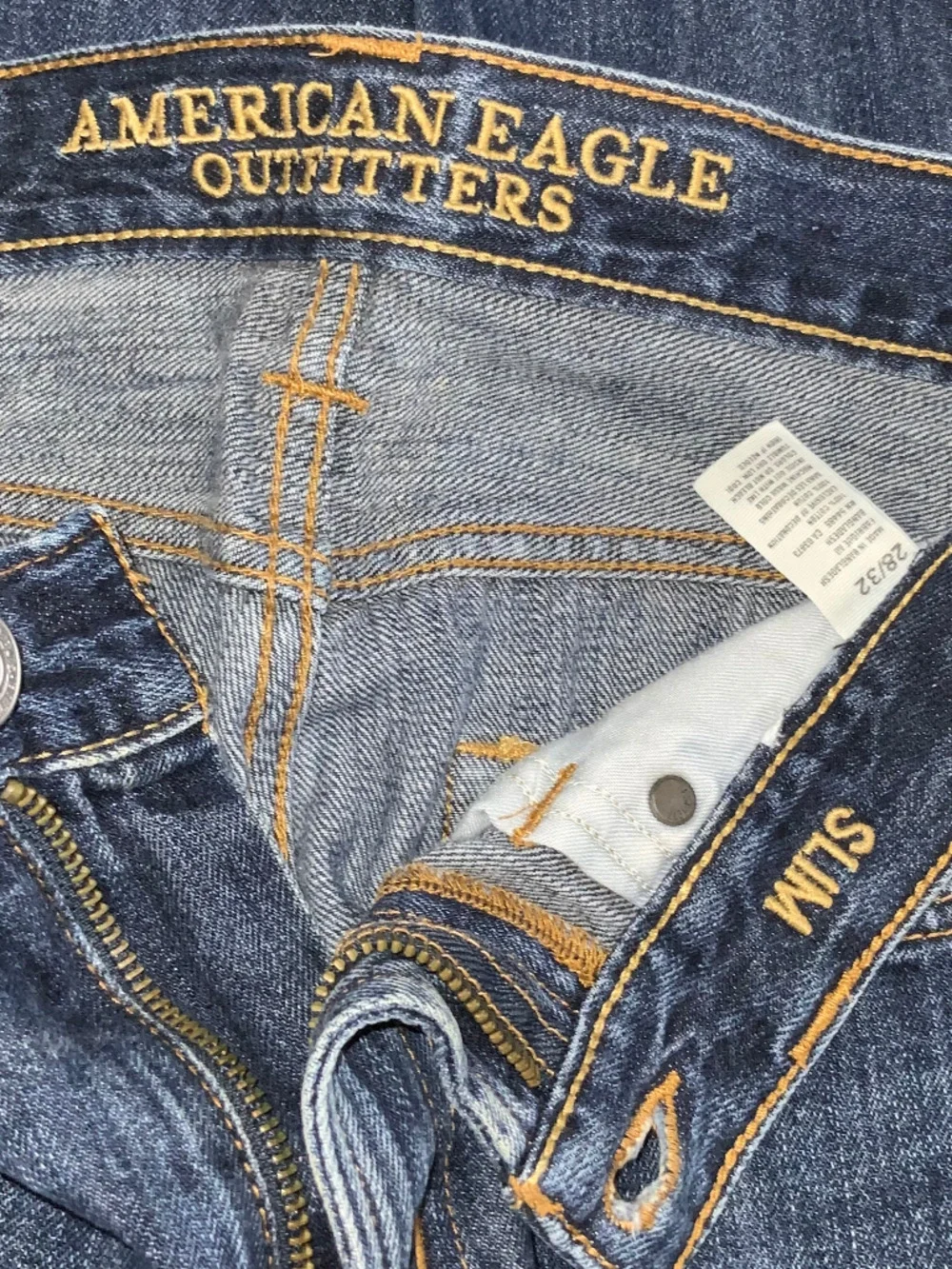 American Eagle Distressed Wash Slim Jeans